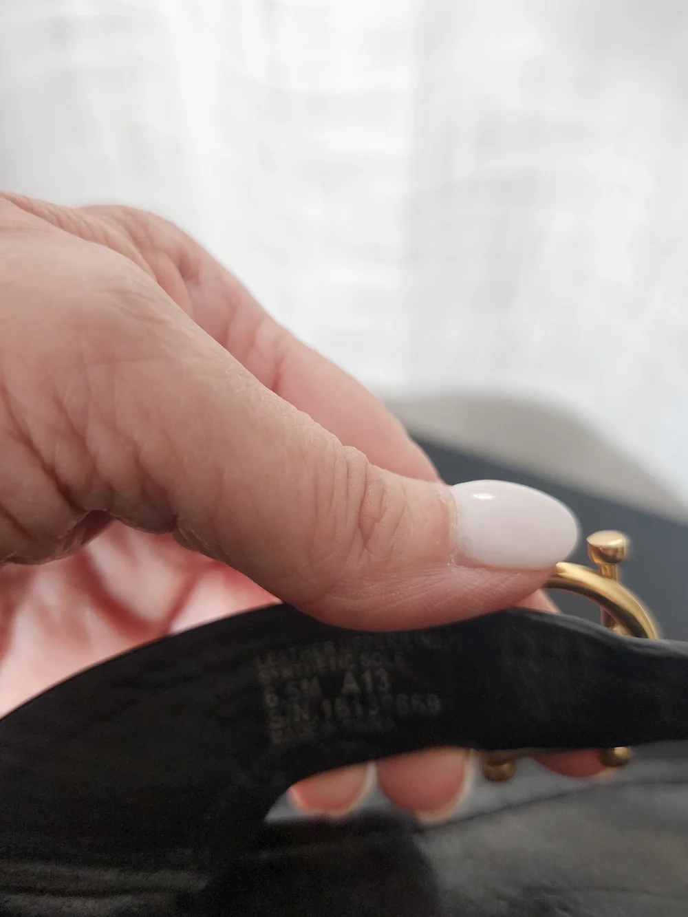Tory Burch Black Leather Thong Sandals with Gold Logo Hardware
